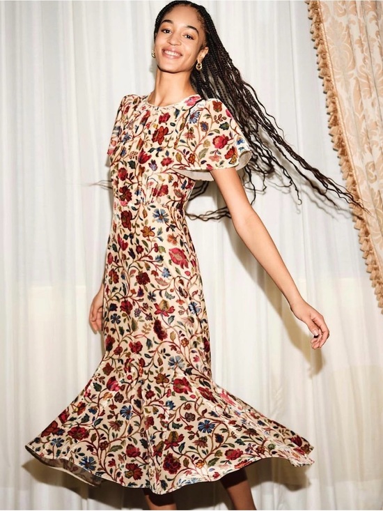 RHODE Dresses & Skirts - Rhode Arabella Midi Dress in Cream Vichy Rose Floral Velvet - Size 4 - NWT